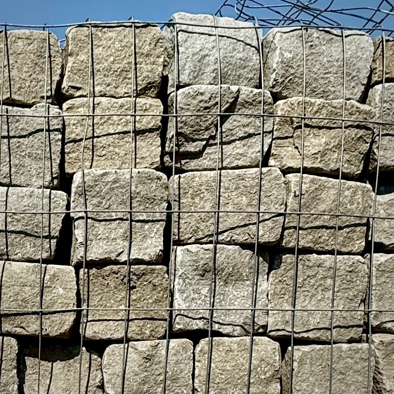Brandy Cobblestone  4" x 4" x 4"