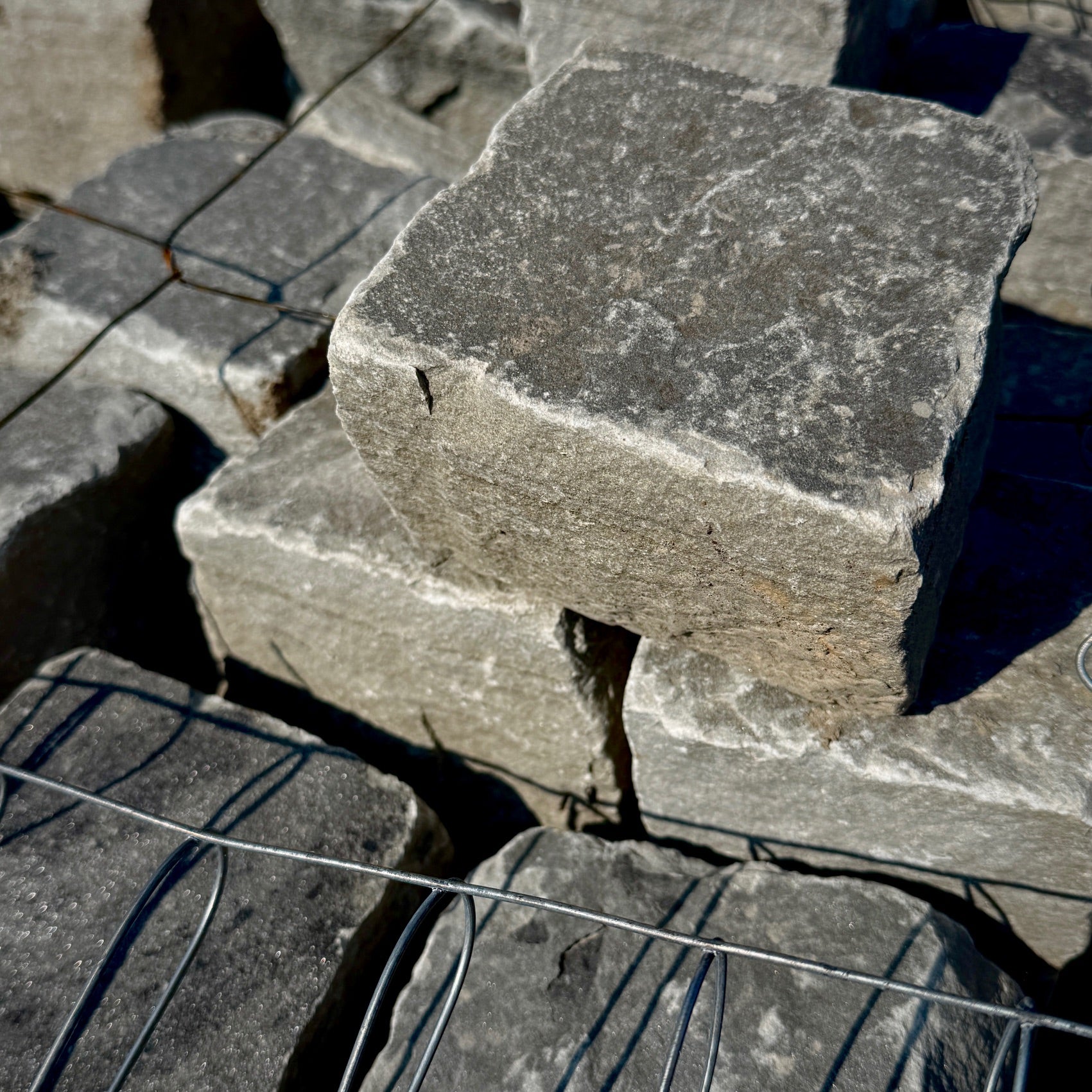 Brandy Cobblestone  4" x 4" x 4"