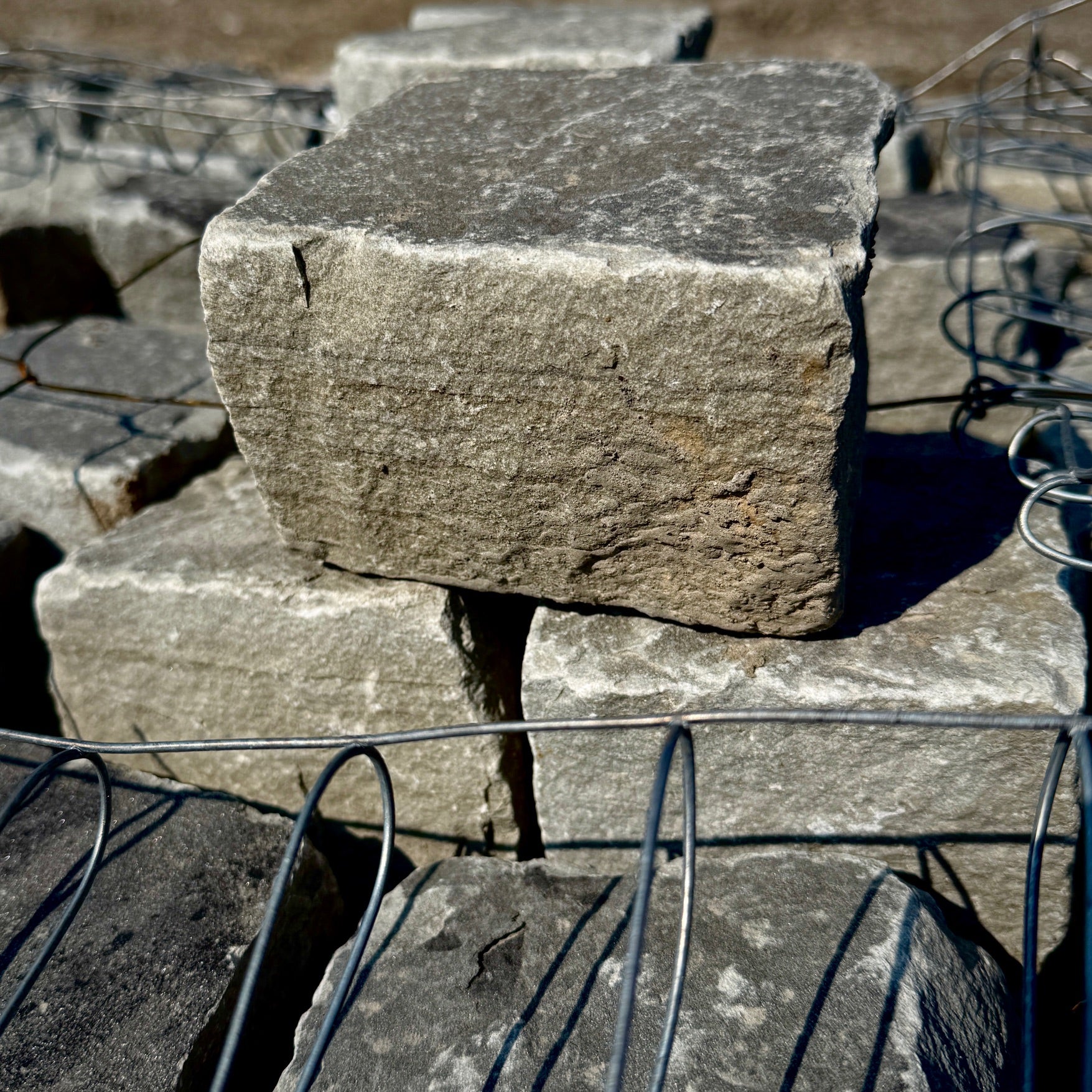 Brandy Cobblestone  4" x 4" x 4"