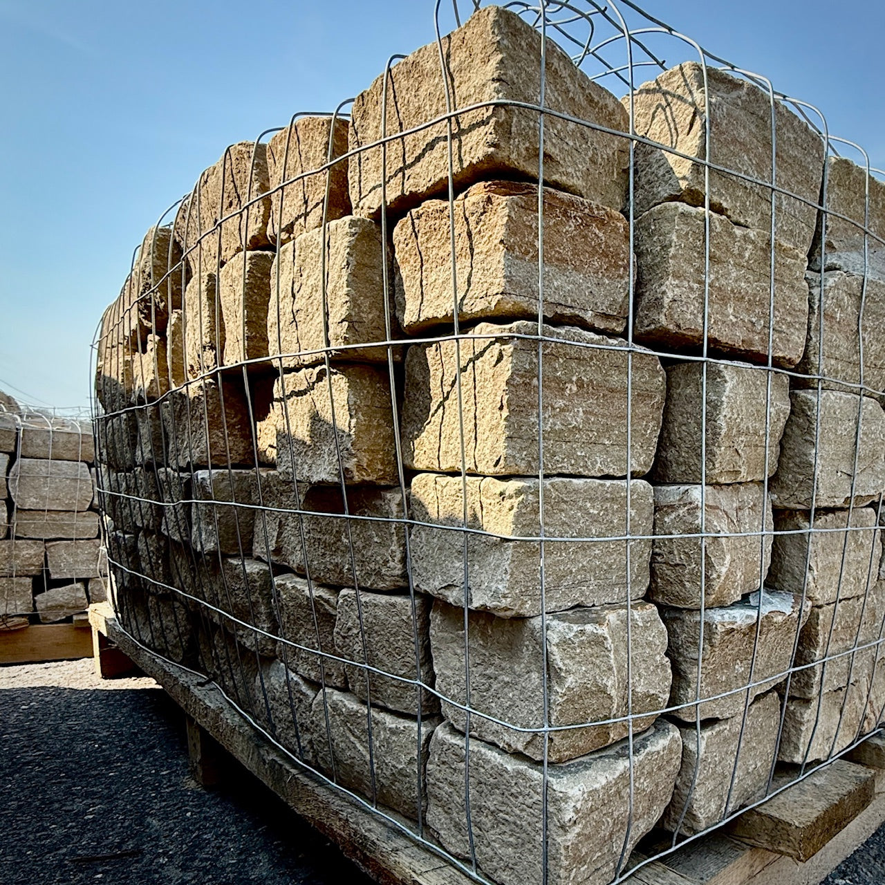 Brown Mountain Cobblestone  4" x 4" x 4"