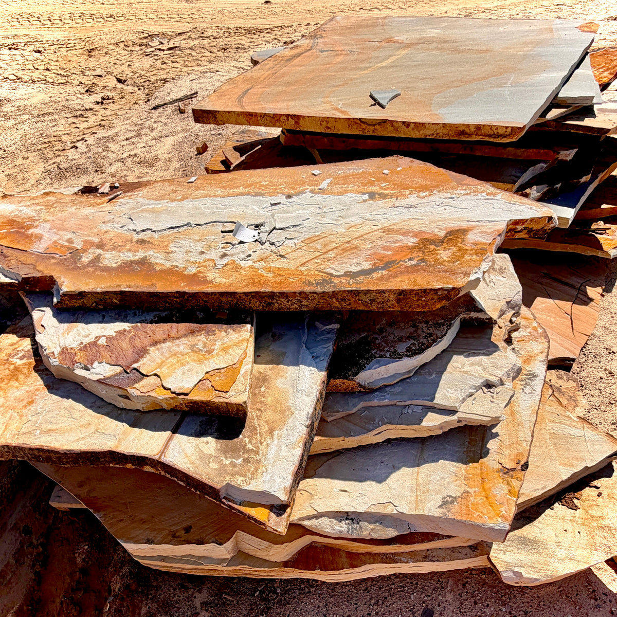 Brown Mountain Large Slabs – 2000 lb Pallet