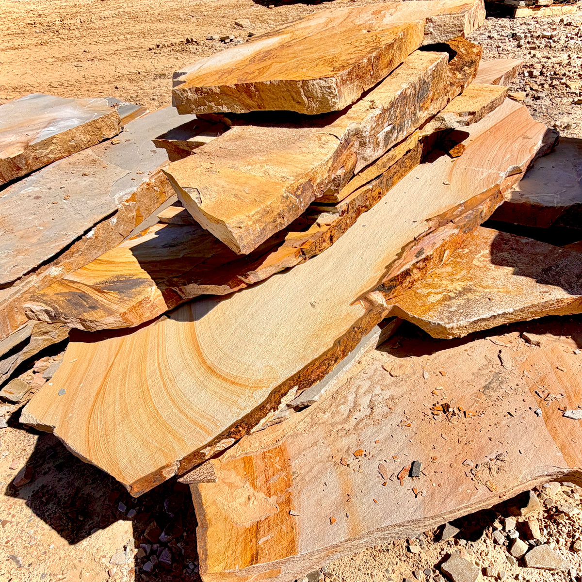 Brown Mountain Large Slabs – 2000 lb Pallet