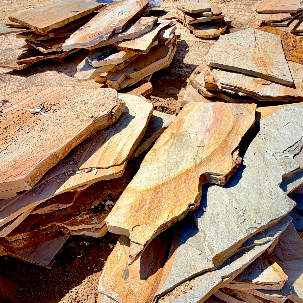 Brown Mountain Large Slabs – 2000 lb Pallet