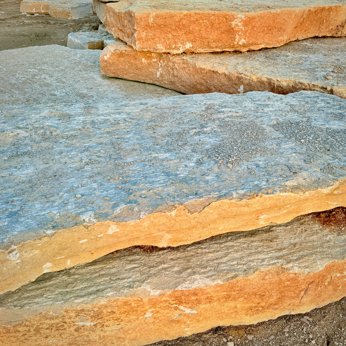 Flint Large Grotto - 2000 lb Pallet