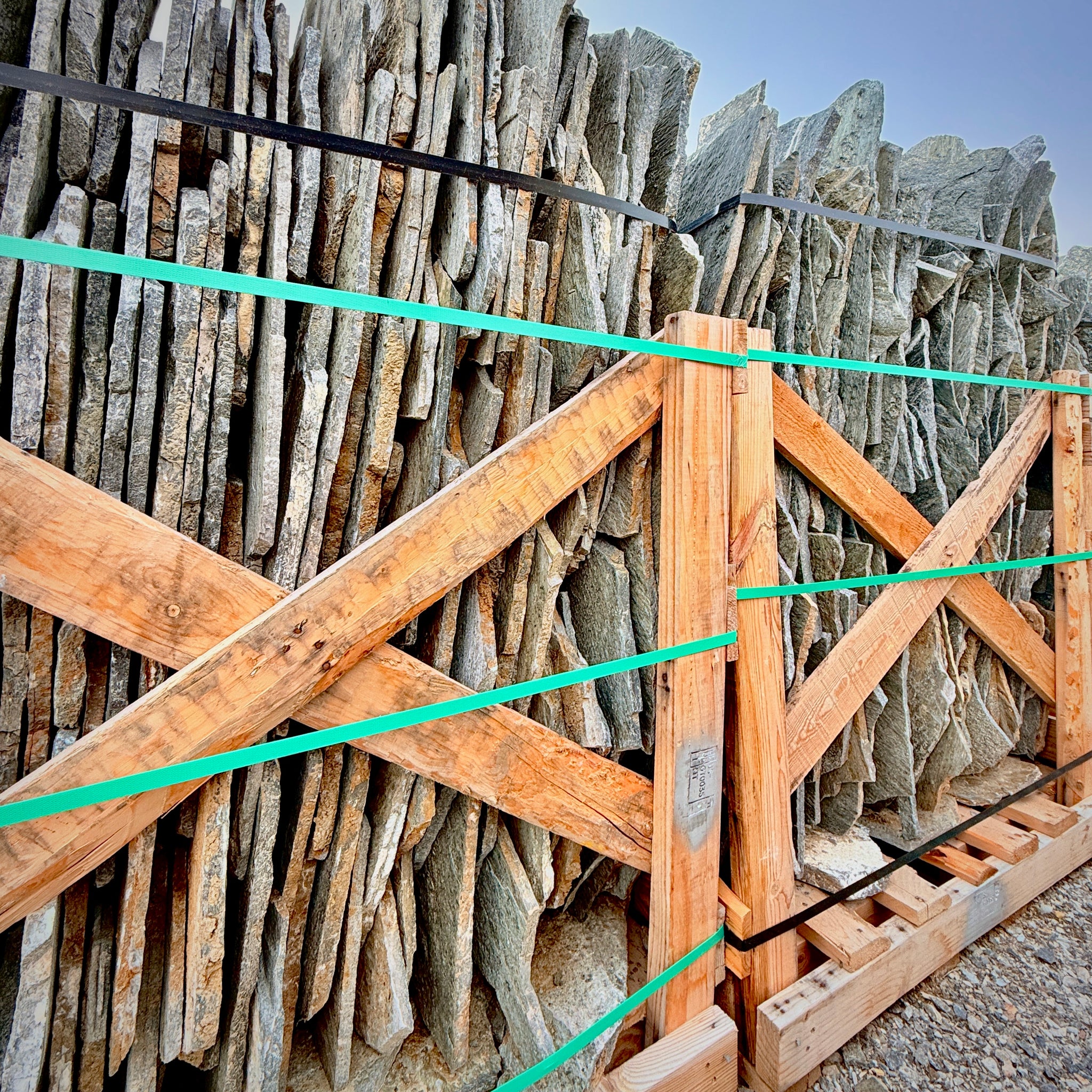Grey Mountain Thin Flagstone