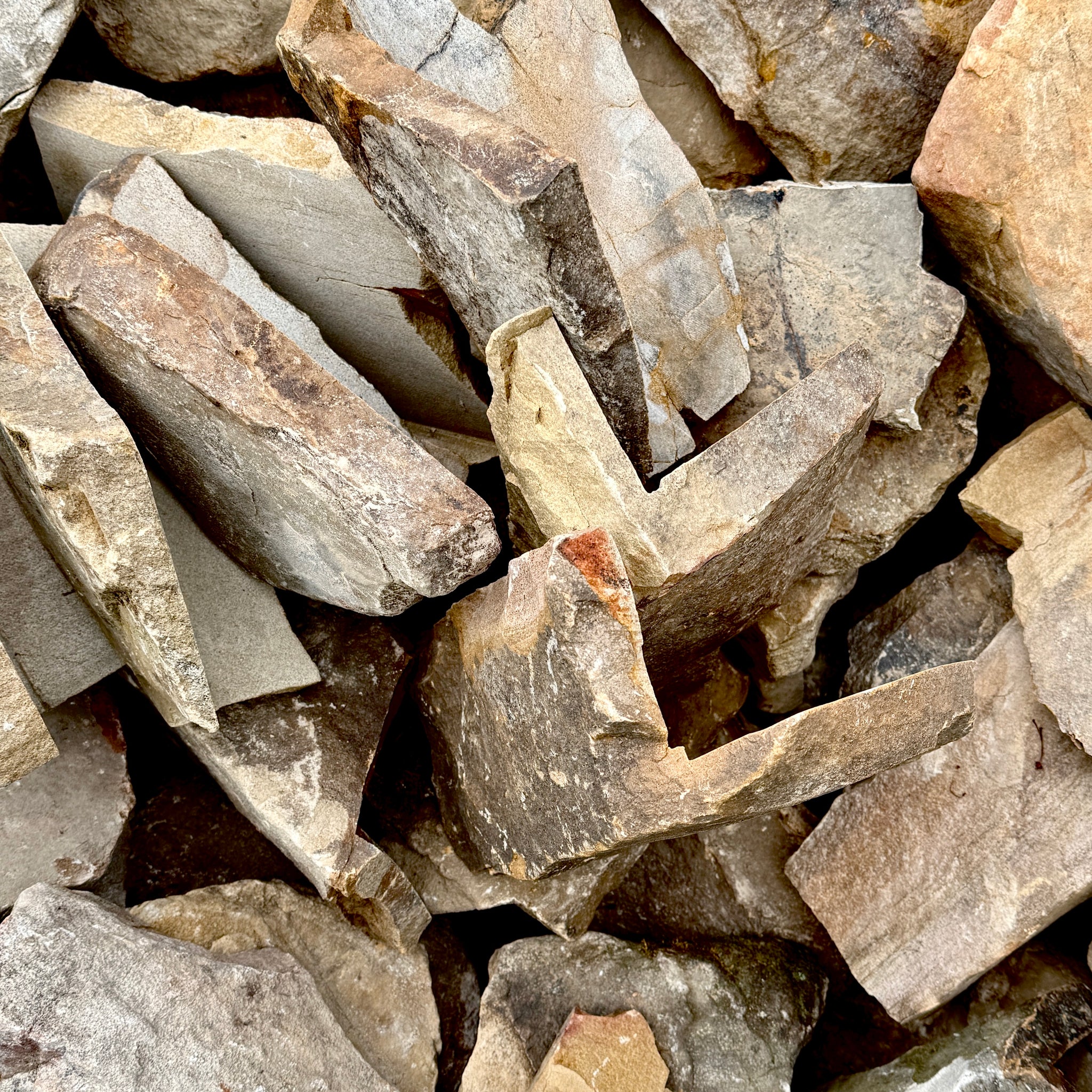 Fieldstone Sawed Random Corners