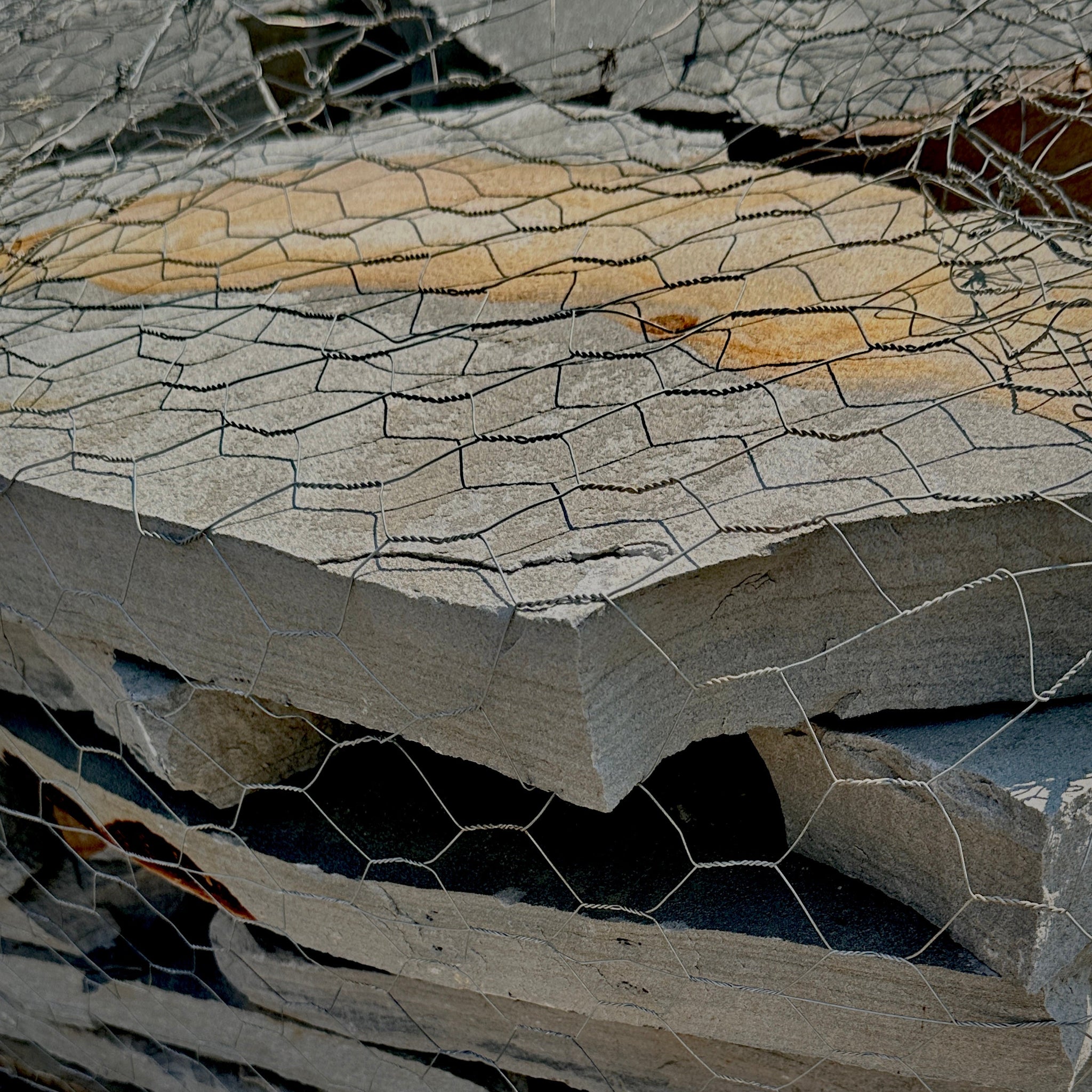 Brandy Flagstone Thick