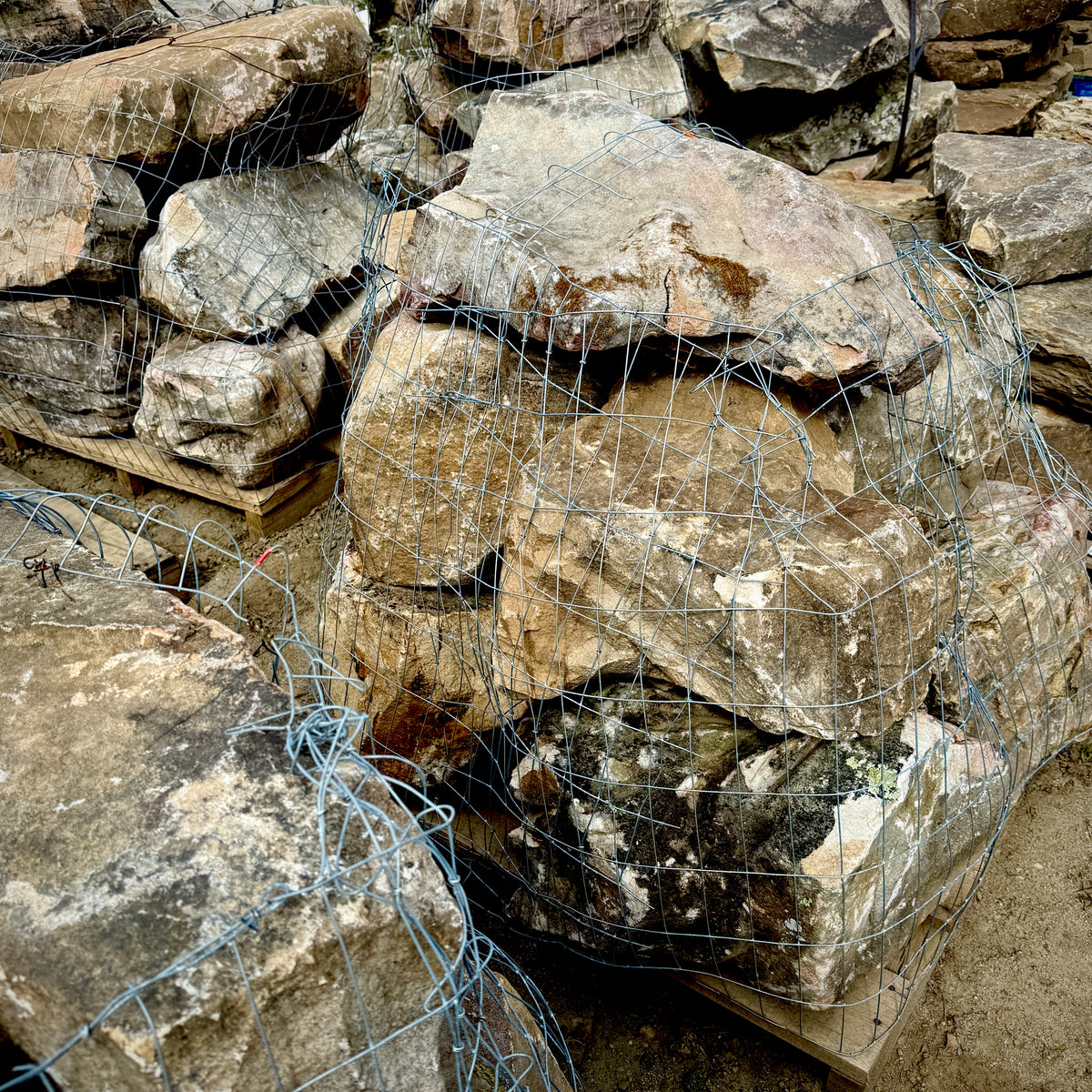 Tennessee Boulders Rocks Tennessee Fieldstone Landscape Boulders | Tennessee Sandstone Boulders ...