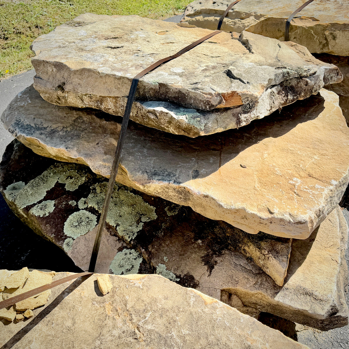 allet of Tennessee Large Grotto Fieldstone oversized sandstone slabs for landscape and pool construction.