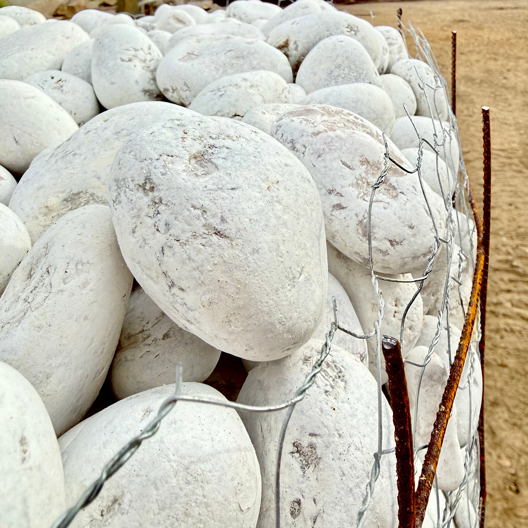 White Mexican Beach Pebbles 1" - 3"