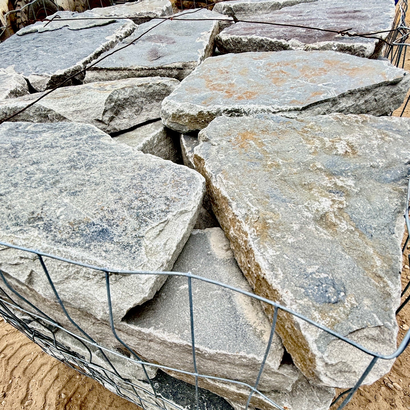 Tumbled Brandy Flagstone- Medium